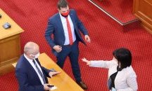 Удължиха извънредното положение до 13 май