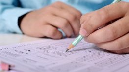 Седмокласниците на тест по история