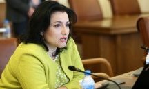 Танева за търговските вериги: Това е позиция лично срещу мен