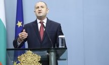 Радев: Народът не е публика, от която се очаква да аплодира Борисов