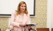 Без организиран туризъм до 13 май нареди Ангелкова
