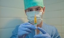 Учени: Никотинът помага при борбата с коронавируса