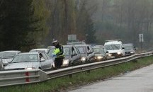 Очаква се засилен трафик по пътищата преди трите почивни дни