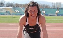Атлетката Маги Христова е първата жена, изпълнила #bottleboxing