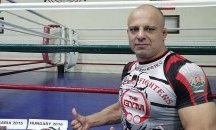 Световният шампион по ММА Камен Георгиев изпълни #bottleboxing