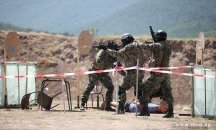 Цивилни прекъснаха демонстрацията на спецчастите в Црънча