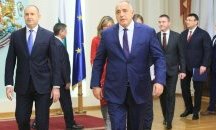 За първи път Борисов и Радев са с изравнен рейтинг