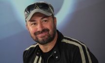 Стефан Вълдобрев отбелязва 50-годишен юбилей с „Книга за песните”