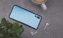 САЩ удължават забраната на Huawei с година