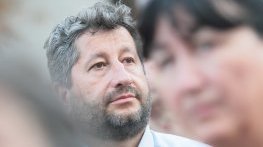 „Демократична България“ иска анкетна комисия за „Росенец“