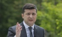 Стотици на протест в Киев срещу политиката на Зеленски