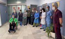 75-годишна жена беше изписана от болница след 33 дни на апаратно дишане