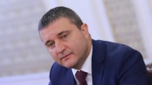 Финансовият министър е разпитван по делото срещу Божков