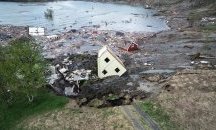 Свлачище отнесе норвежко селище в морето
