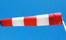 Жълт код за силен вятър в 13 области
