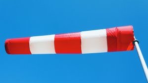 Жълт код за силен вятър в 13 области