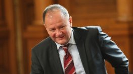 Бившият председател на БСП Михаил Миков напуска партията