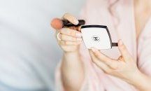 Водещи козметични компании се отказват от талка в своите продукти