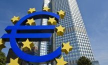 Скулптурата на еврото пред ЕЦБ се продава на търг
