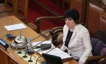 Цвета Караянчева: Властта е легитимна, мафията финансира протестите