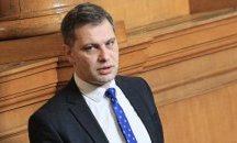 Александър Сиди: Очаквам почти ежедневно компромати да заливат обществото