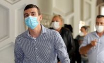 Оставиха в ареста дрогирания шофьор, блъснал жена в Самоков