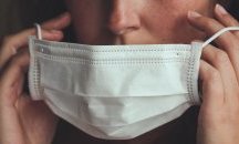 По-строги мерки в Бургас: маски на открито и вечерен час за непълнолетните