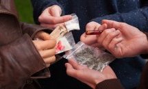 Задържаните за разпространение на наркотици в Сливенско остават в ареста