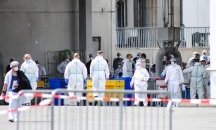 Двама българи от кланицата в „Тьонис“ са в болница с коронавирус