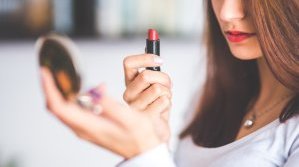 За 57% от българите днес е по-важно как изглеждаш, а не колко си умен