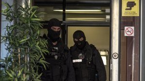 Арестуваха трима, приближени до Божков