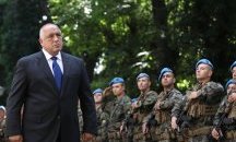 Борисов връчи бойното знаме на Съвместното командване в Пловдив и отличи командосите