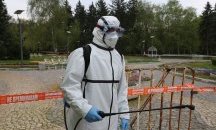 Продължава дезинфекцията на обществени пространства и улици в София