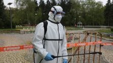 Продължава дезинфекцията на обществени пространства и улици в София