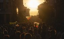 Онлайн петиция събира подписи за оставката на правителството