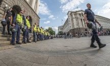 Политици поздравиха полицаите за служебния им празник