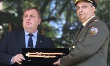 Каракачанов обеща пари за кораби и самолети
