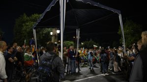 Ден 30 на протести: Върнаха палатките на "Орлов мост"