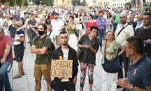 34 ден на протести: Връщат барикадите при Ректората на СУ
