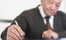 Все повече пенсионери работят