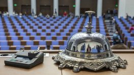 „Галъп“: Българите искат анти-ГЕРБ правителство, а не нови избори