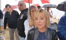 Защитници на Марешки хвърляха яйца по Манолова на плажа „Кабакум“