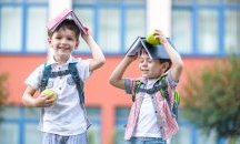 Коронавирусът в България: Утре учениците в малките населени места се връщат в клас