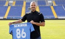 Валери Божинов се върна в „Левски“, но не за пари