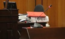 Отложиха мярката на Бобоков заради адвокат със симптоми на COVID-19