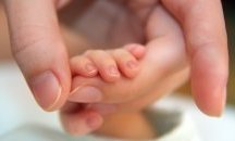 В Сингапур се роди бебе с антитела срещу COVID-19