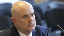 Гешев докладва на Брюксел, че разследва премиера най-прецизно