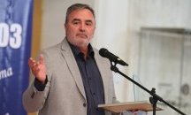 Властите на крак: Убеждават учители да се ваксинират