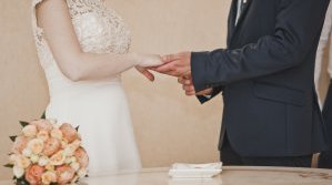 Откриха идеалната възраст за щастлив брак