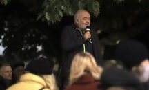 "Отровното трио" променя протеста